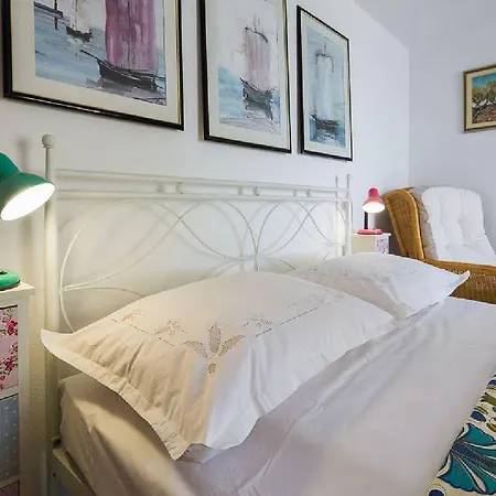 House Vesna Kupinova Tatil Evi