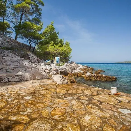 House Vesna Kupinova Milna (Brac)