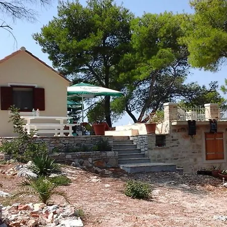 House Vesna Kupinova Milna (Brac)
