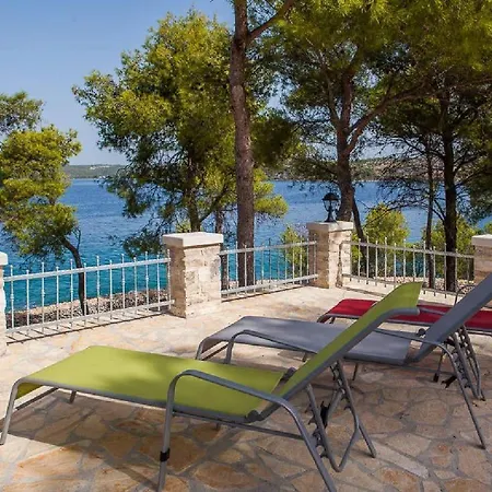 House Vesna Kupinova Tatil Evi *