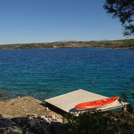 House Vesna Kupinova Tatil Evi *