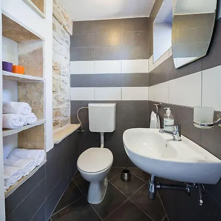 Holiday home House Vesna Kupinova *