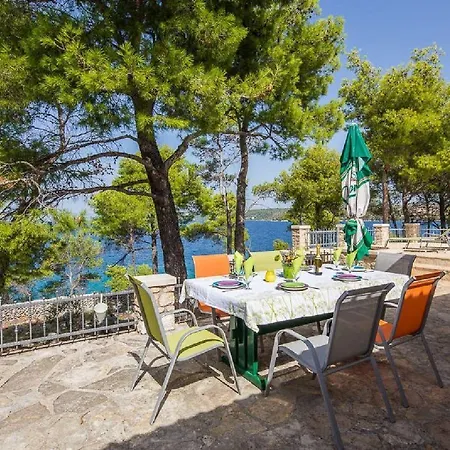 House Vesna Kupinova * Milna (Brac)