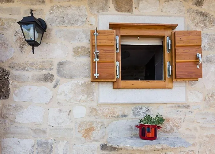 House Vesna Kupinova Milna (Brac)