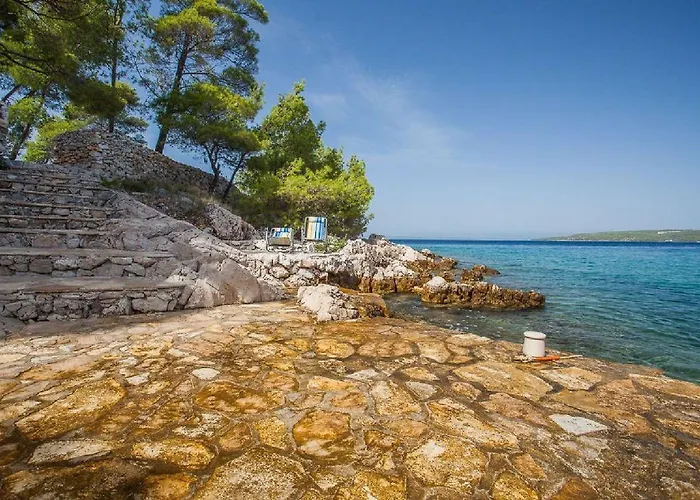 House Vesna Kupinova Milna (Brac)