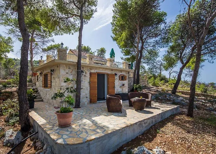 House Vesna Kupinova Сasa de vacaciones *