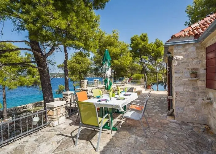 House Vesna Kupinova *