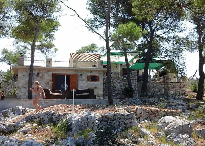 House Vesna Kupinova Сasa de vacaciones *