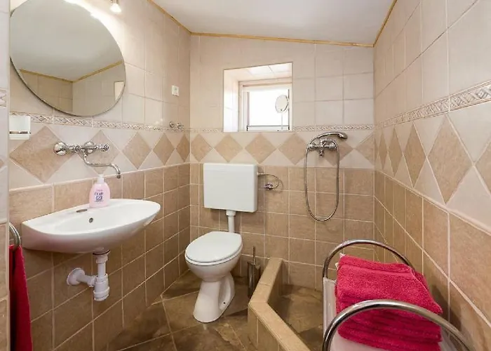 House Vesna Kupinova Milna (Brac)