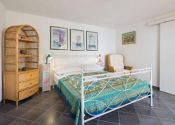 Сasa de vacaciones House Vesna Kupinova *