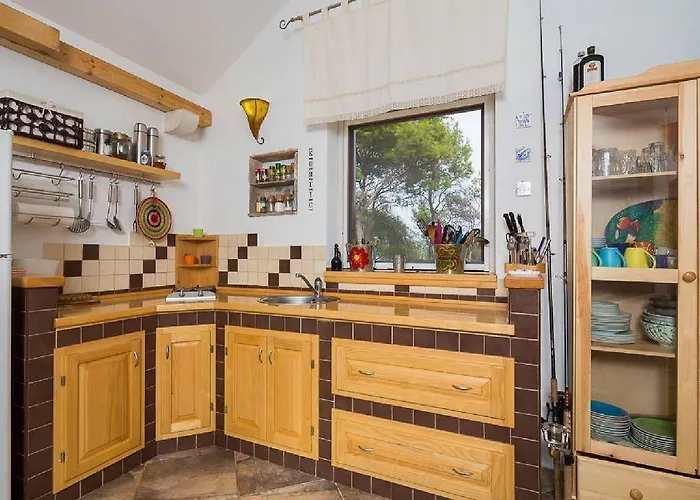 House Vesna Kupinova Milna (Brac)