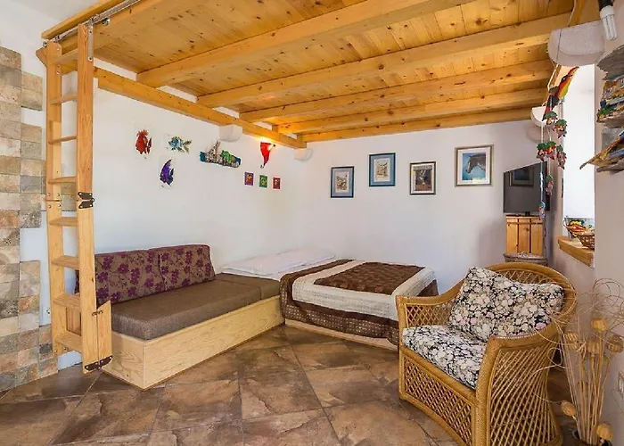 House Vesna Kupinova Milna (Brac)